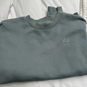 Alo Accolade Crew Neck Pullover